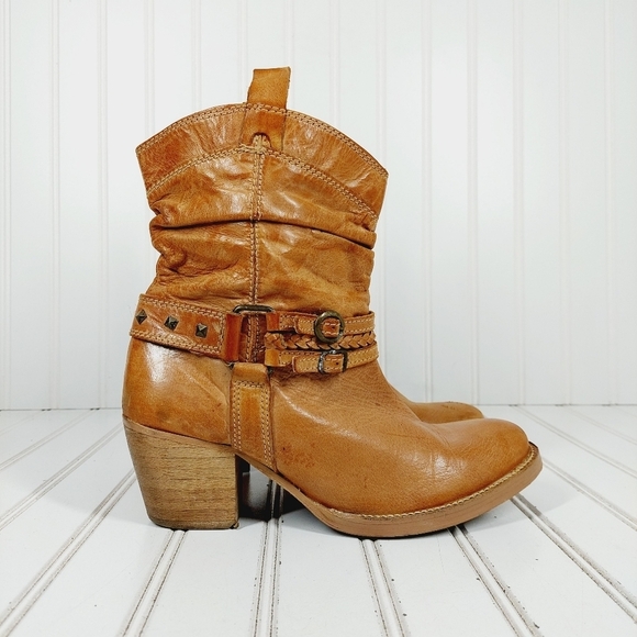 Steve Madden Leather Tan Buckle Strap Detail Slouchy Block Heel Ankle Boots D793 - Picture 5 of 14